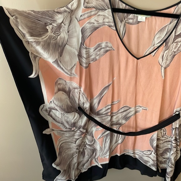 Silk Floral Print Tunic Top - Picture 3 of 7